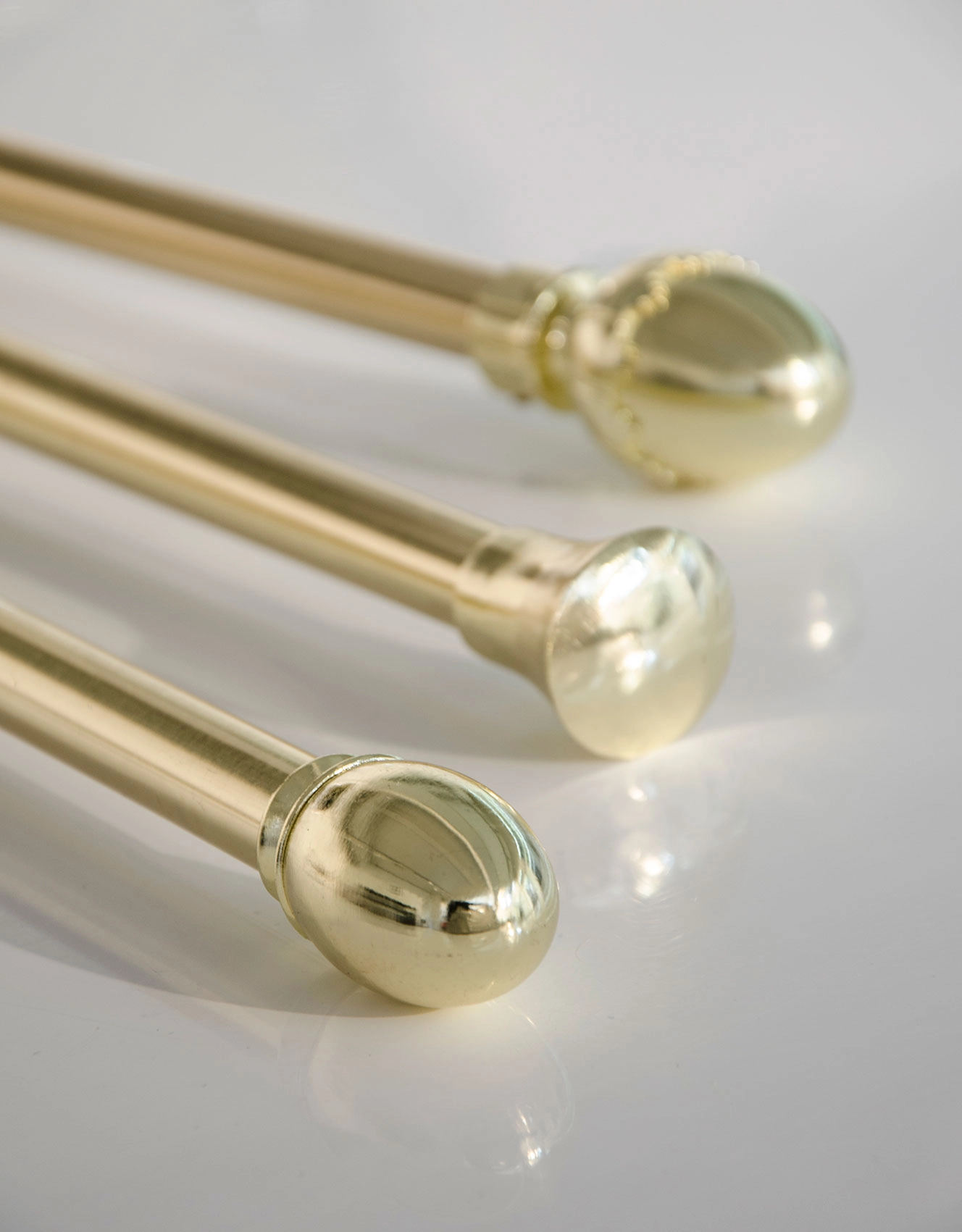 Olivia Vega Elin brass curtain rod Hasta