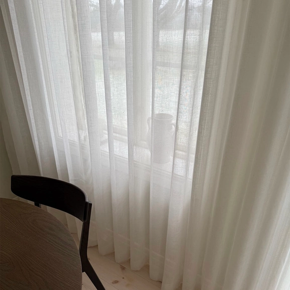 Måttillverkade gardin Saga, vit