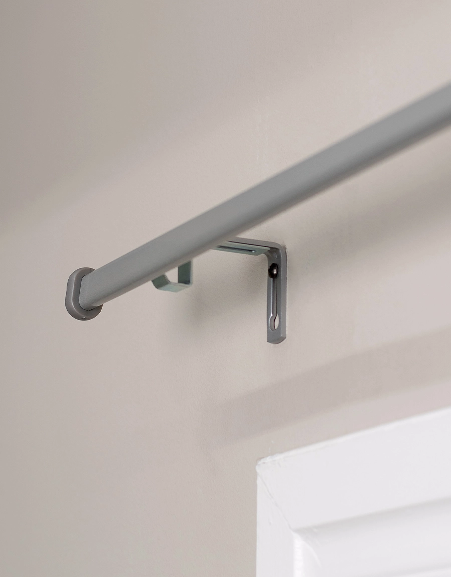 16755-gardinstång-modena-silver-1