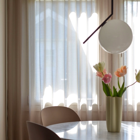 Gardin Viska beige i matrum