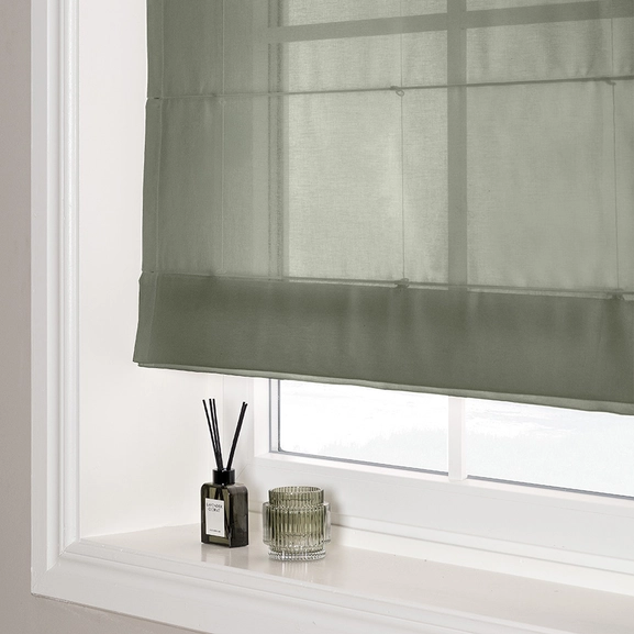 Transparent hissgardin Viska dovgrön med lina