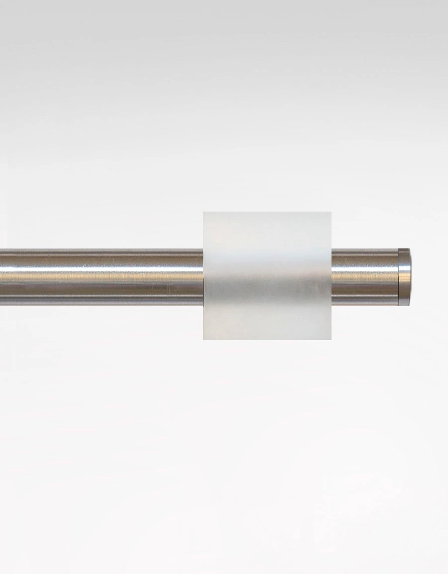 Gardinstång Infront square, rostfritt stål & frostad akryl, 18/20 mm