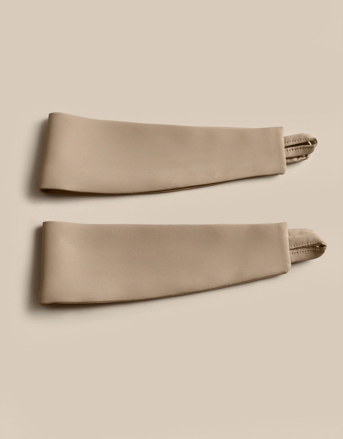 Gardinomtag-Svala-beige