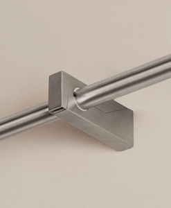 Väggfäste i rostfritt stål till gardinstång
