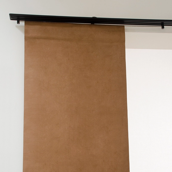 Panelgardin Topaz, brun, panelskena, Hasta