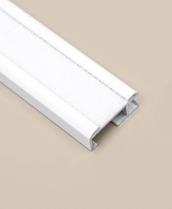 Skena med velcro på