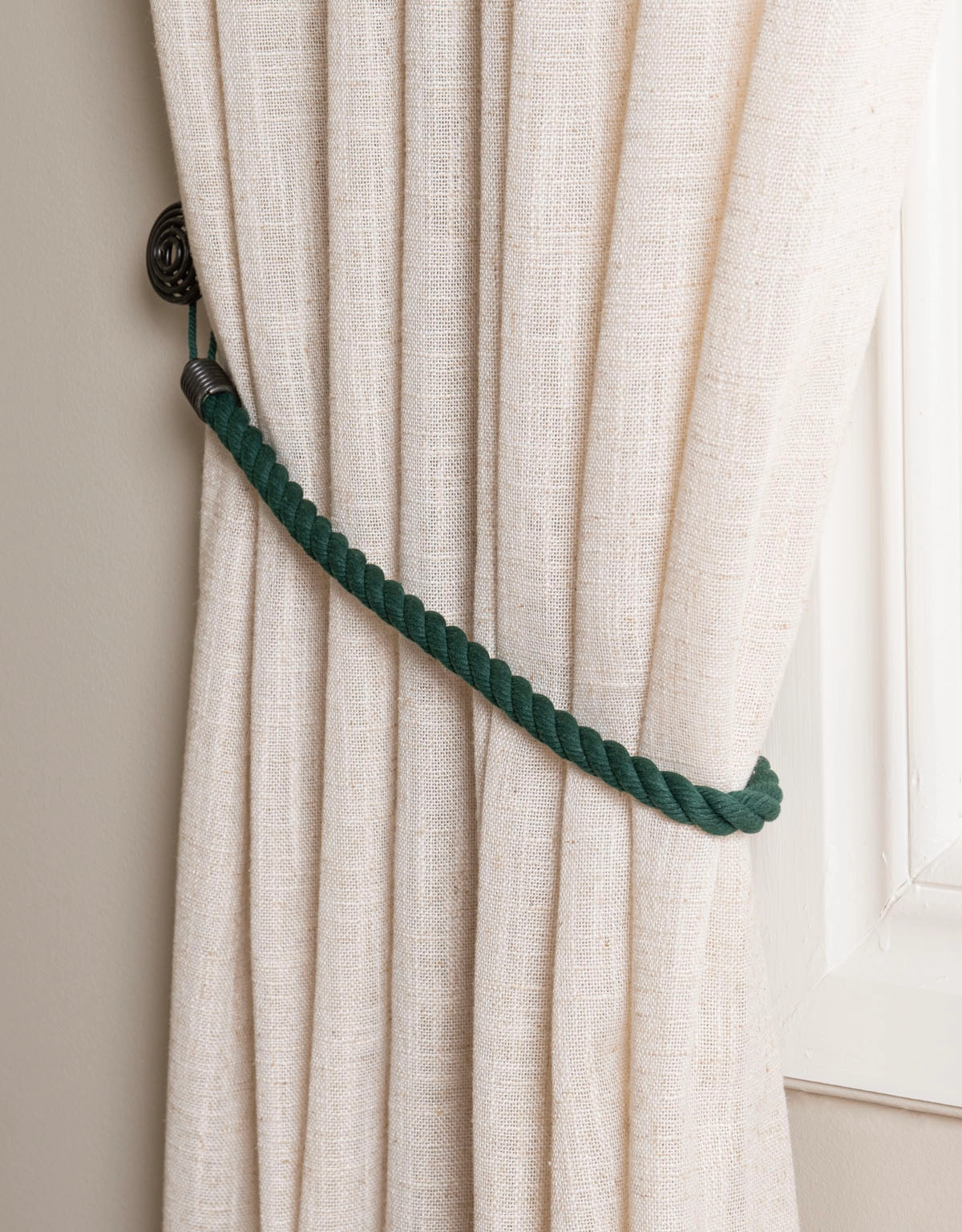 Grönt gardinomtag i flätad bomull