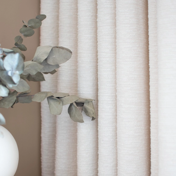 Vit bouclégardin, närbild