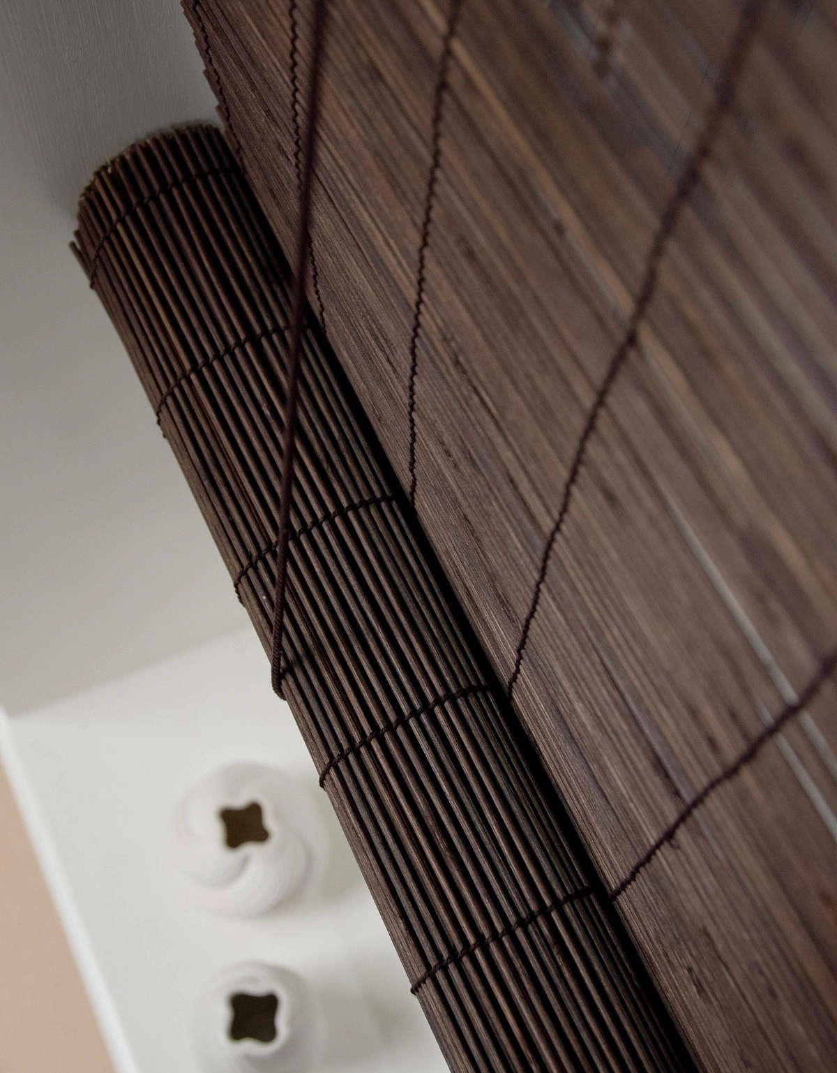 Mörkbrun roll-up rullgardin