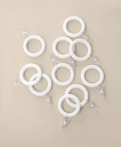 Gardinringar i trä, vita med klämma