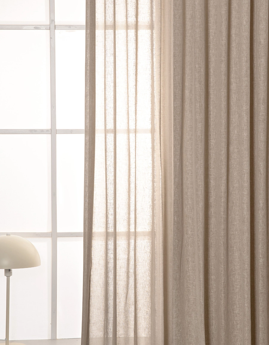 Hotellgardin Saga i beige.
