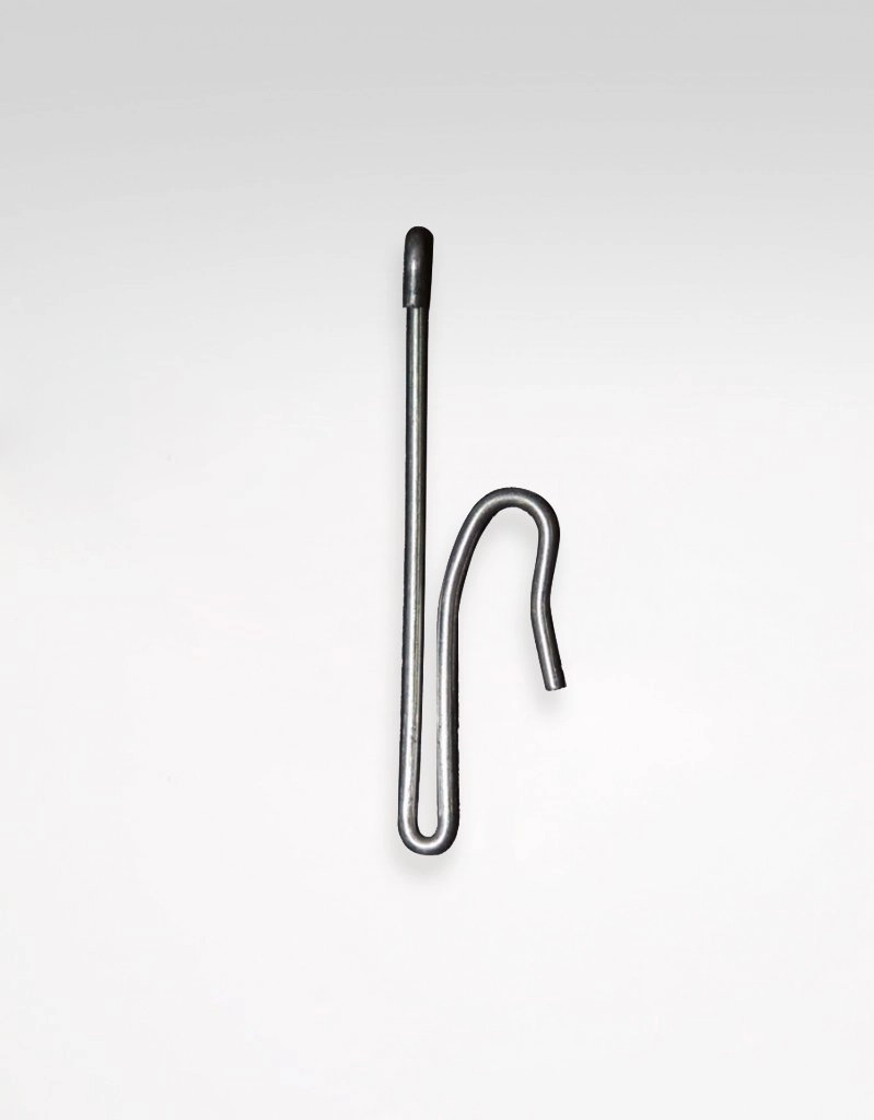 Single-prong glider hook with low profile Hasta