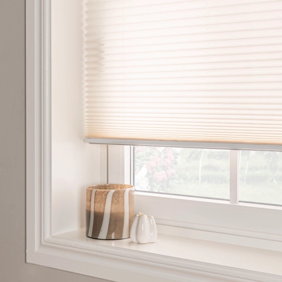 Avskärmande plisségardin