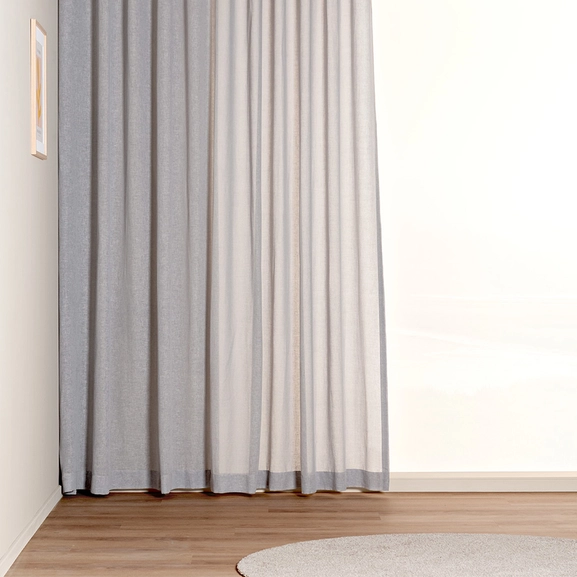 245545-5019124-gardin-saga-grå