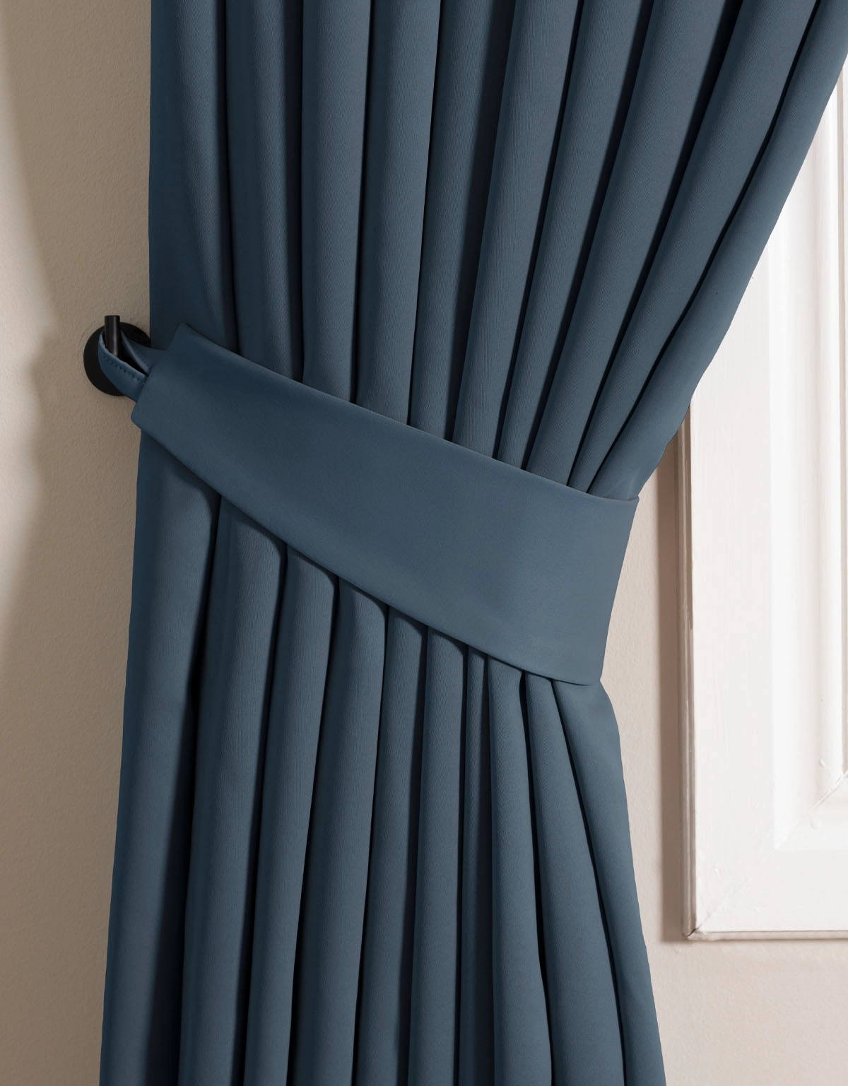 Gardinomtag-Dokie-blå-Upphängd