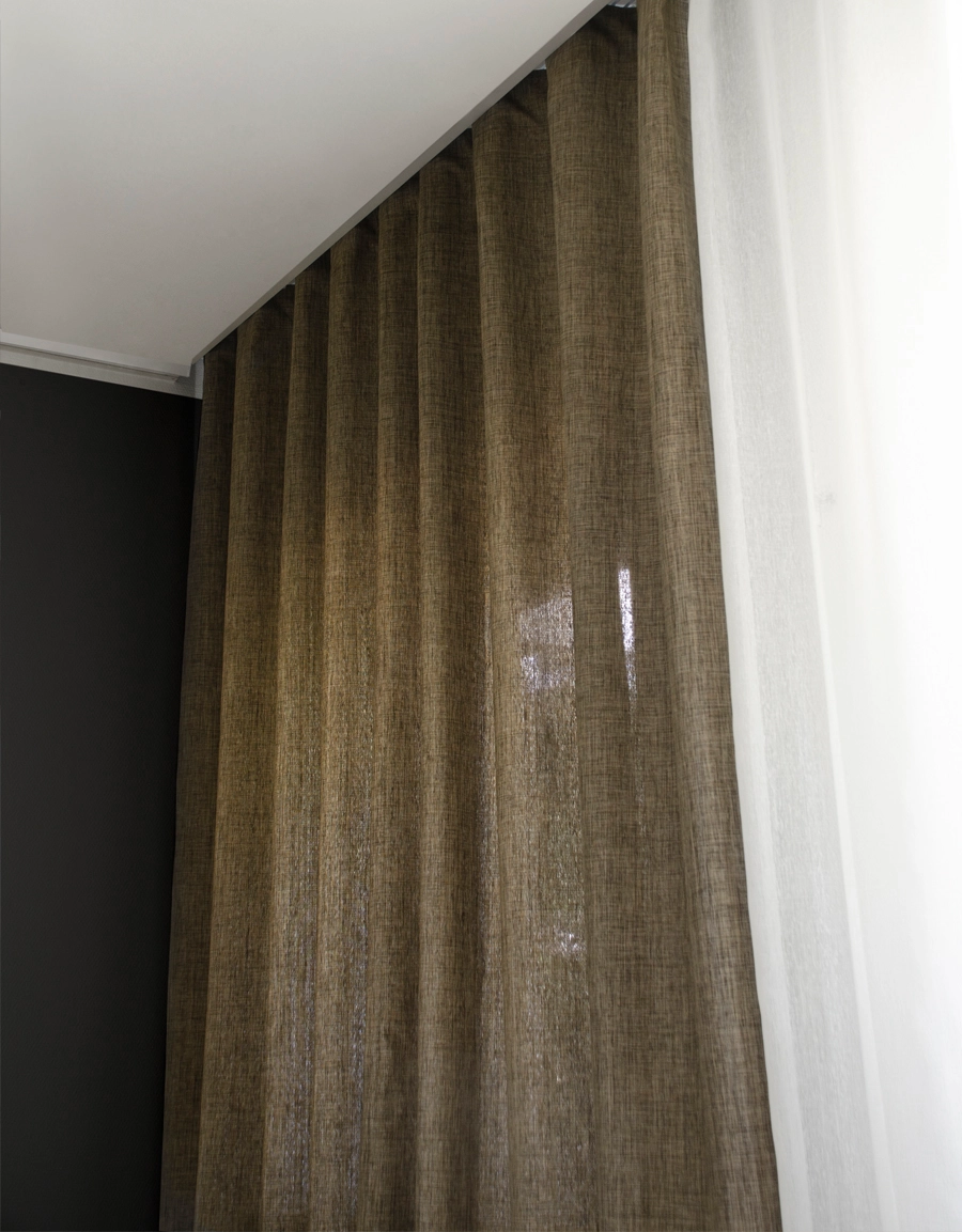 Cloud made-to-measure hotel curtain, brown