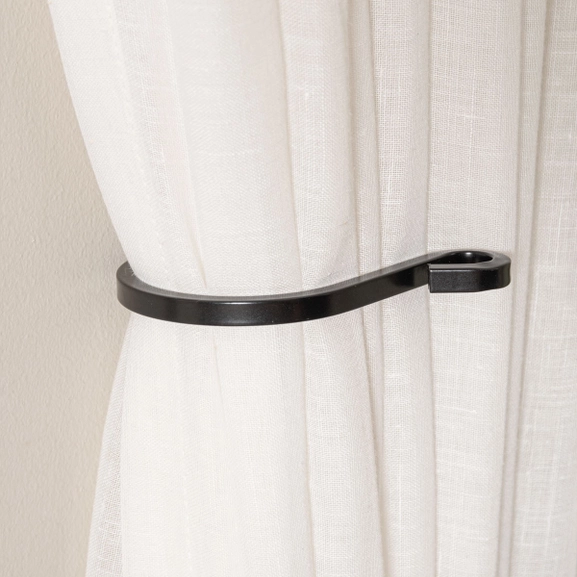 Stelt gardinomtag i metall, svart