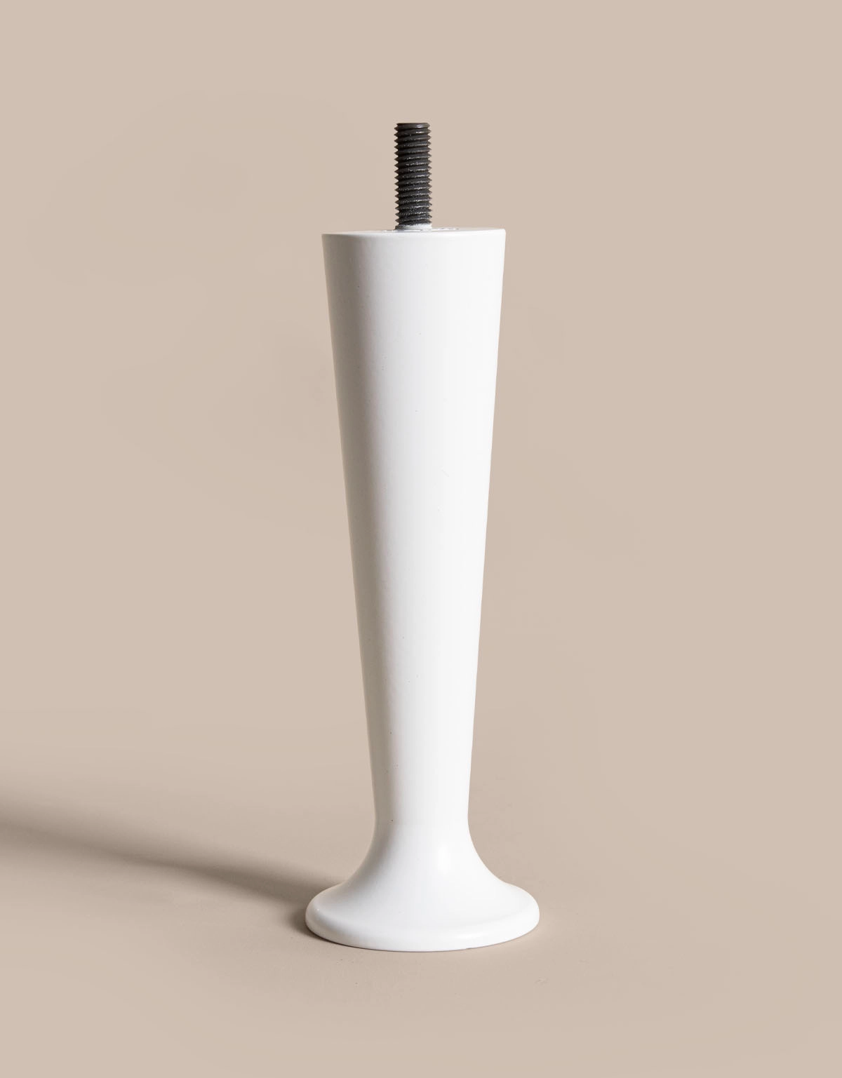 Vita sängben i stilren design