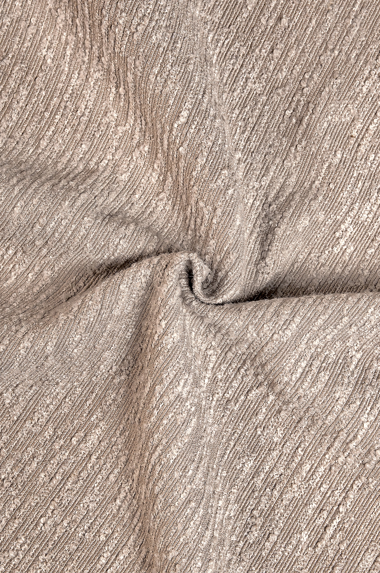 ellos-5020708-gardin-hilma-mullvad