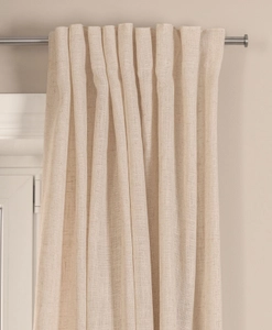 Gardinstång i rostfritt stål med beige gardin