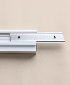 Skarv monterad på flerspårsskena