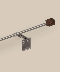 gardinstång-kvadrat-kaffe