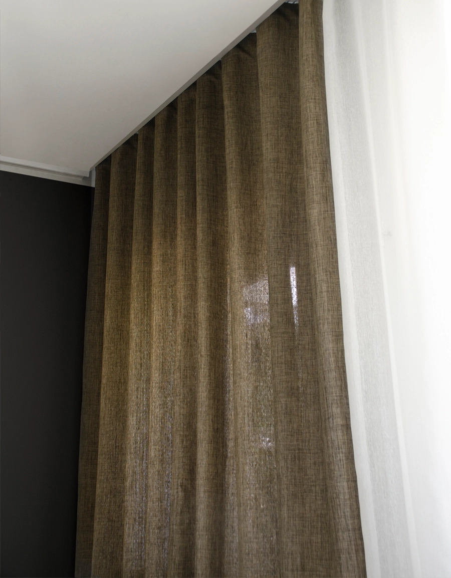 Cloud made-to-measure hotel curtain, brown