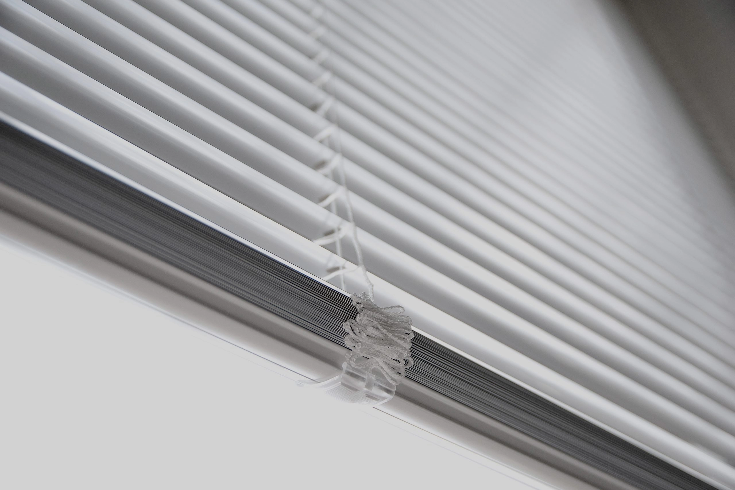 tension-persienn-vit