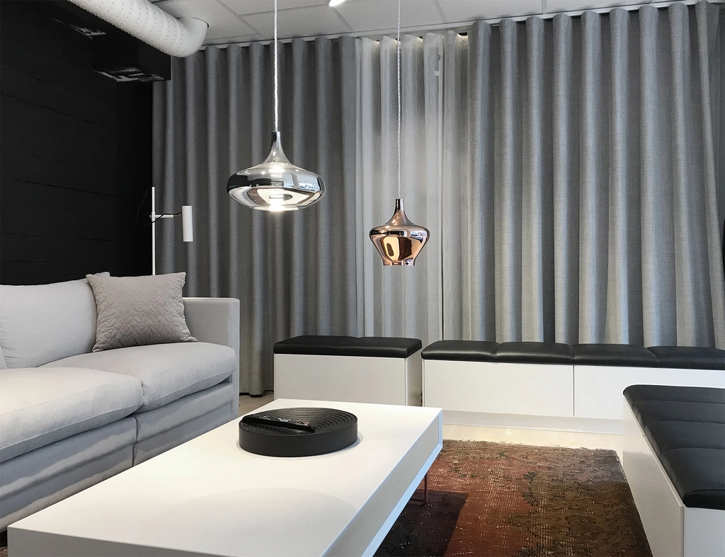 hotellgardin grå mörkläggande Hasta