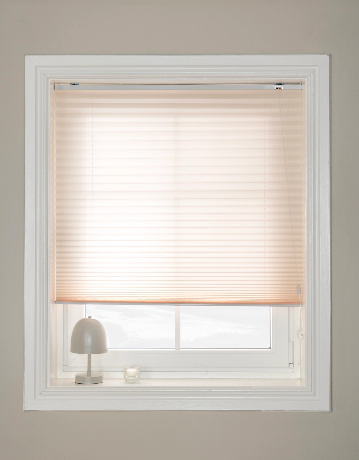 Beige avskärmande plisségardin