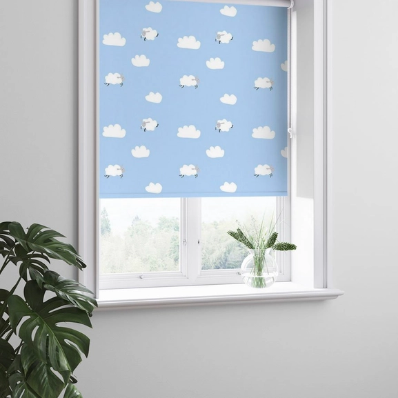 Dream barnrullgardin, blå med moln