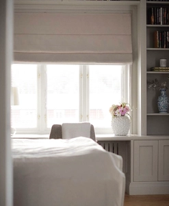 Mörkläggande hissgardin Dokie