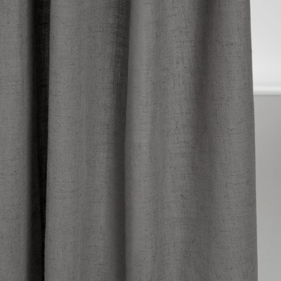 Gardin Lina, mörkgrå, närbild söm