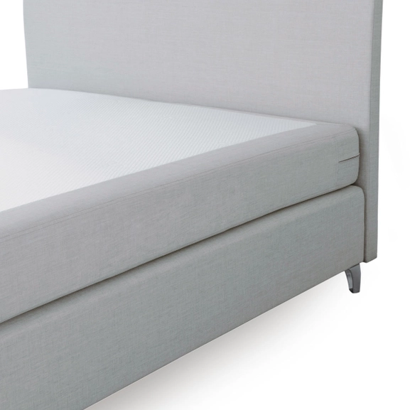 Ljusgrå sänggavel till dubbelsäng