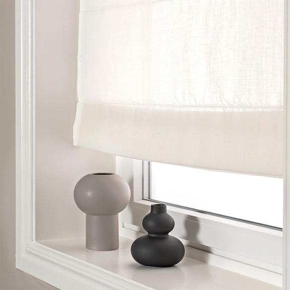 245551-5019125-hissgardin-saga-vit