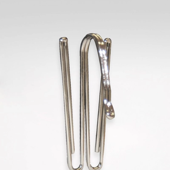 pronged hook Hasta, high profile