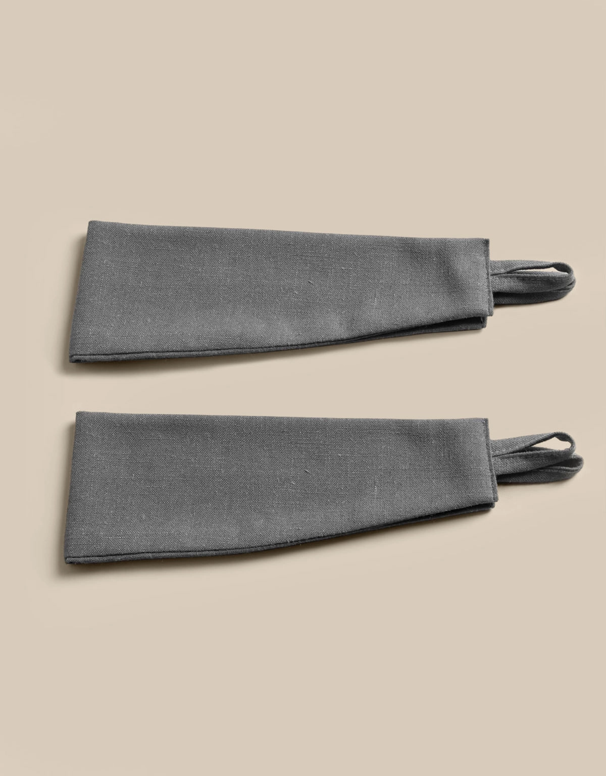 Gardinomtag-Lina-mörkgrå