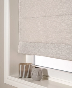 245551-5020707-hissgardin-hilma-ljusgra