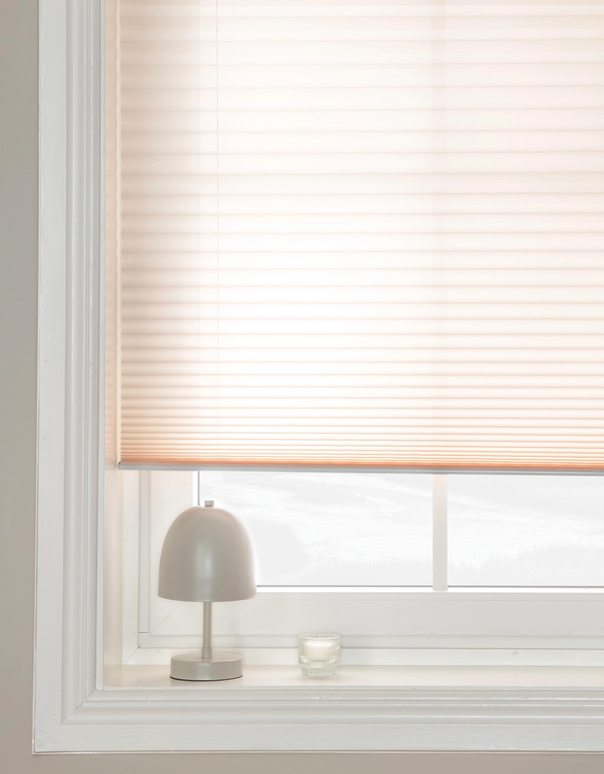 Beige avskärmande plisségardin