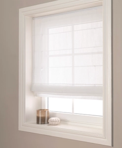 Avskärmande vit hissgardin