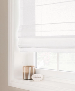 Vit avskärmande hissgardin