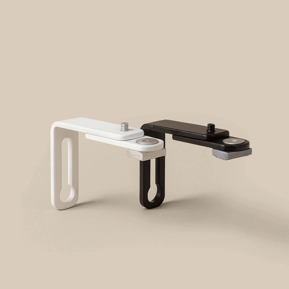 Vit och svart väggfäste till cabinskena