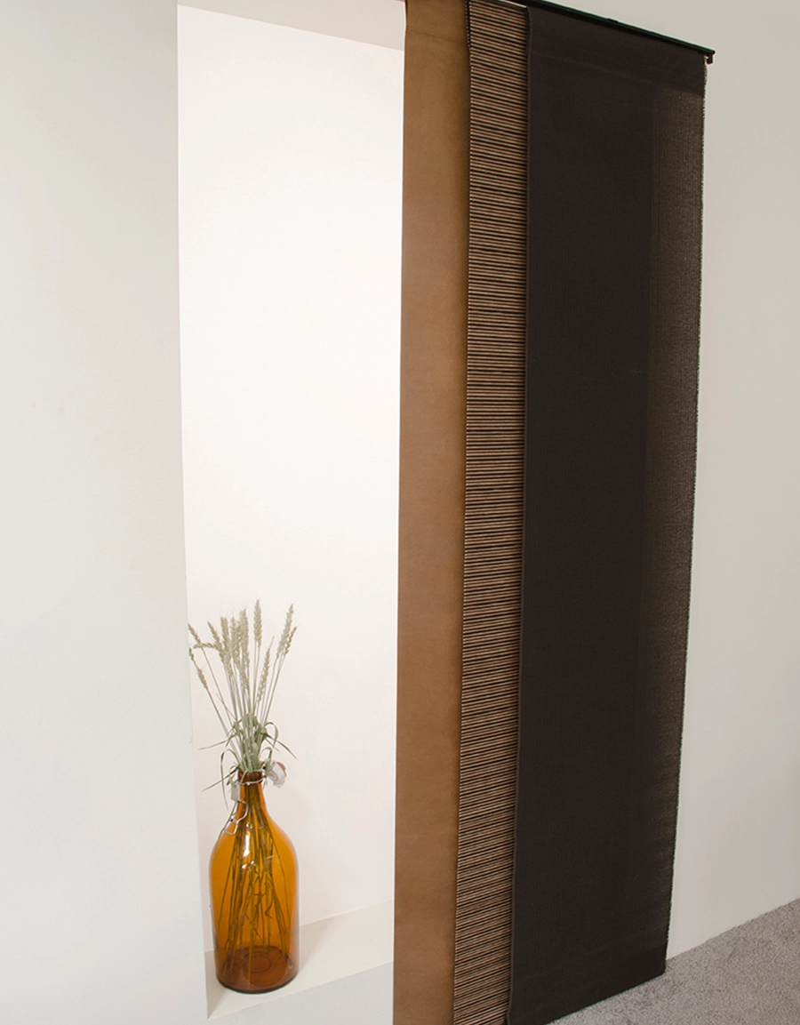 Panelgardin Topaz, brun, Hasta