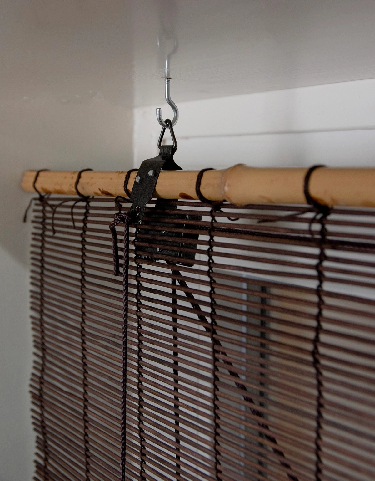 Mörkbrun roll-up rullgardin