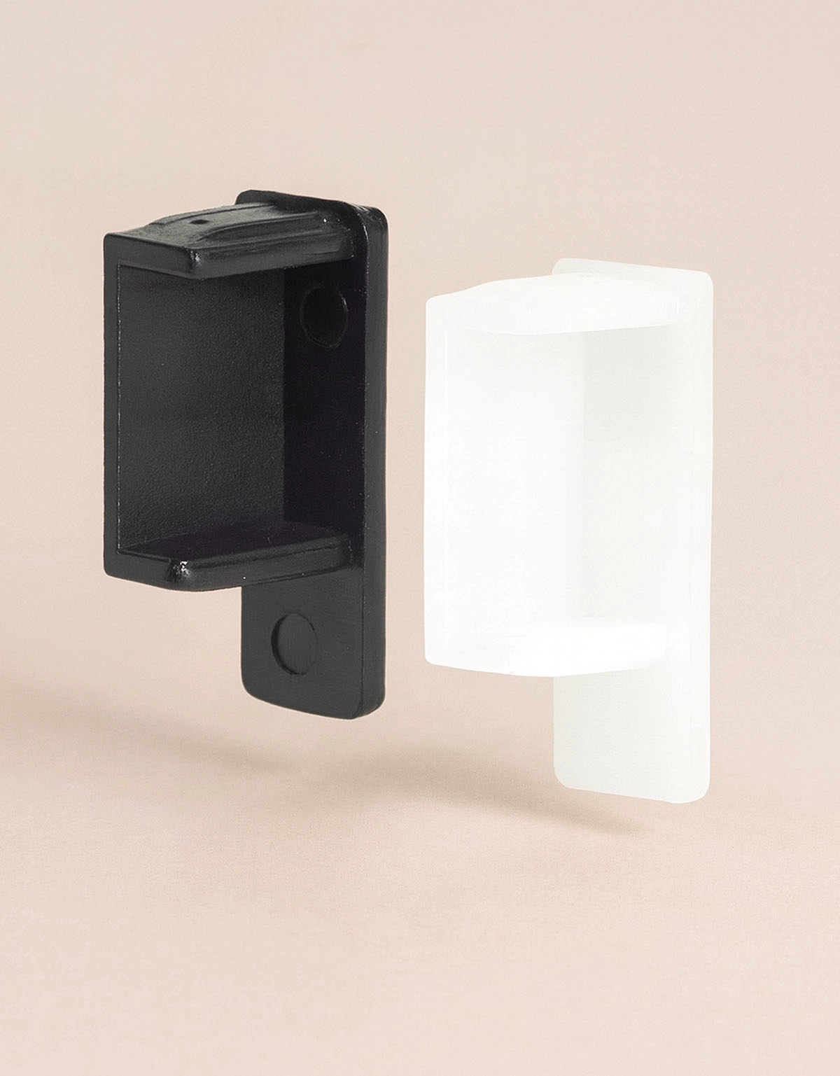 Täckplattor till gardinskena