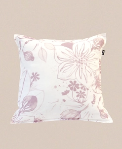 Kuddfodral med rosa blommor