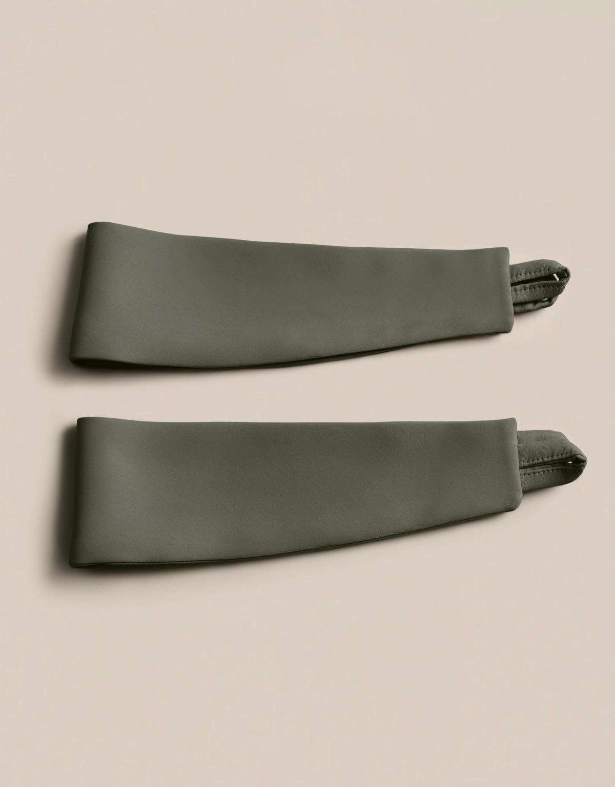 Gardinomtag-Svala-mörkgrön