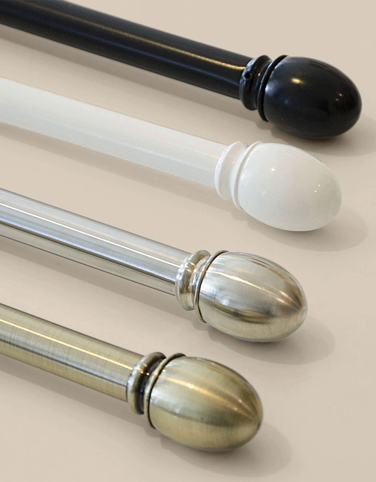 Gardinstång i flera färger med en oval knopp