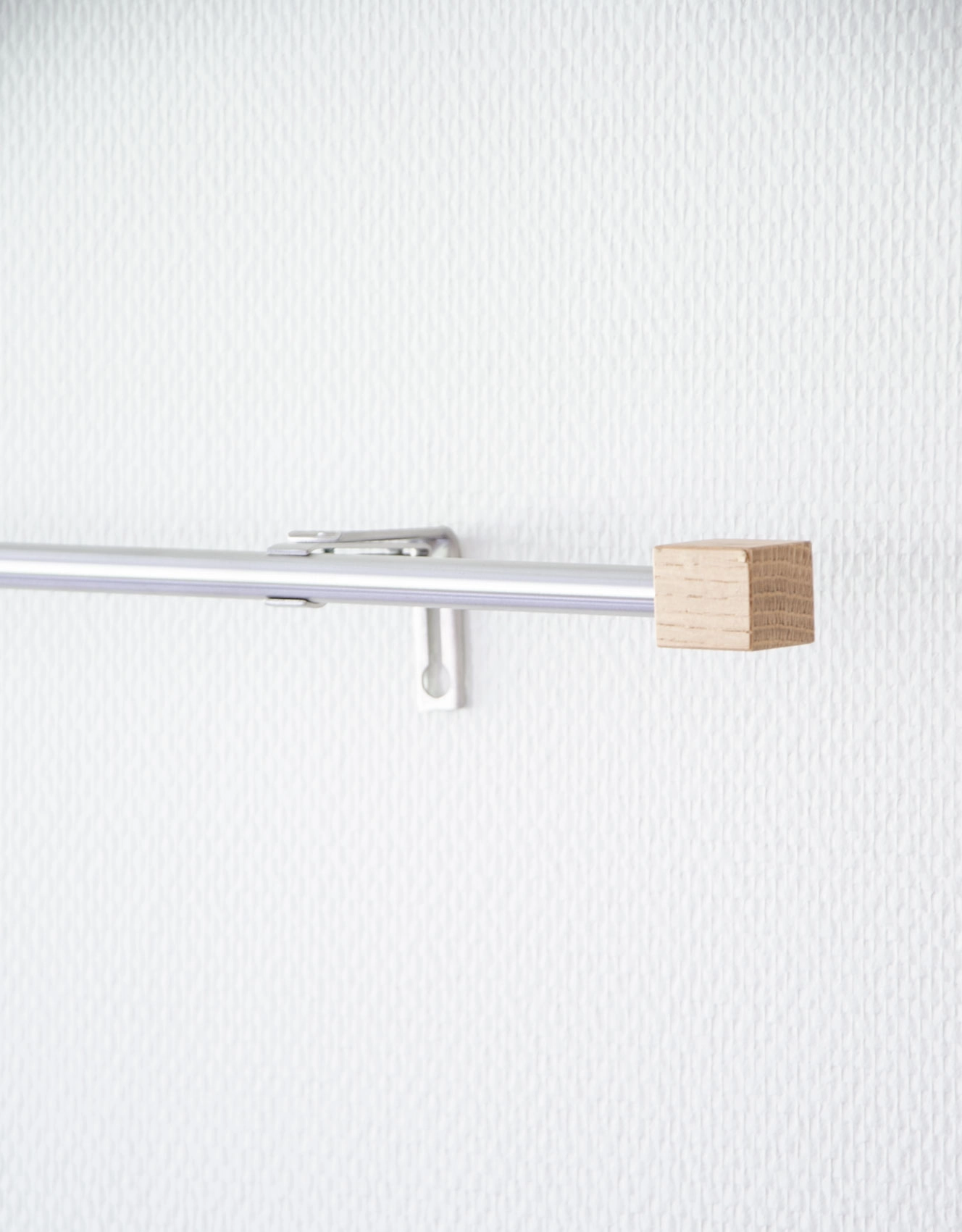 Kvadrat curtain rod oak Hasta