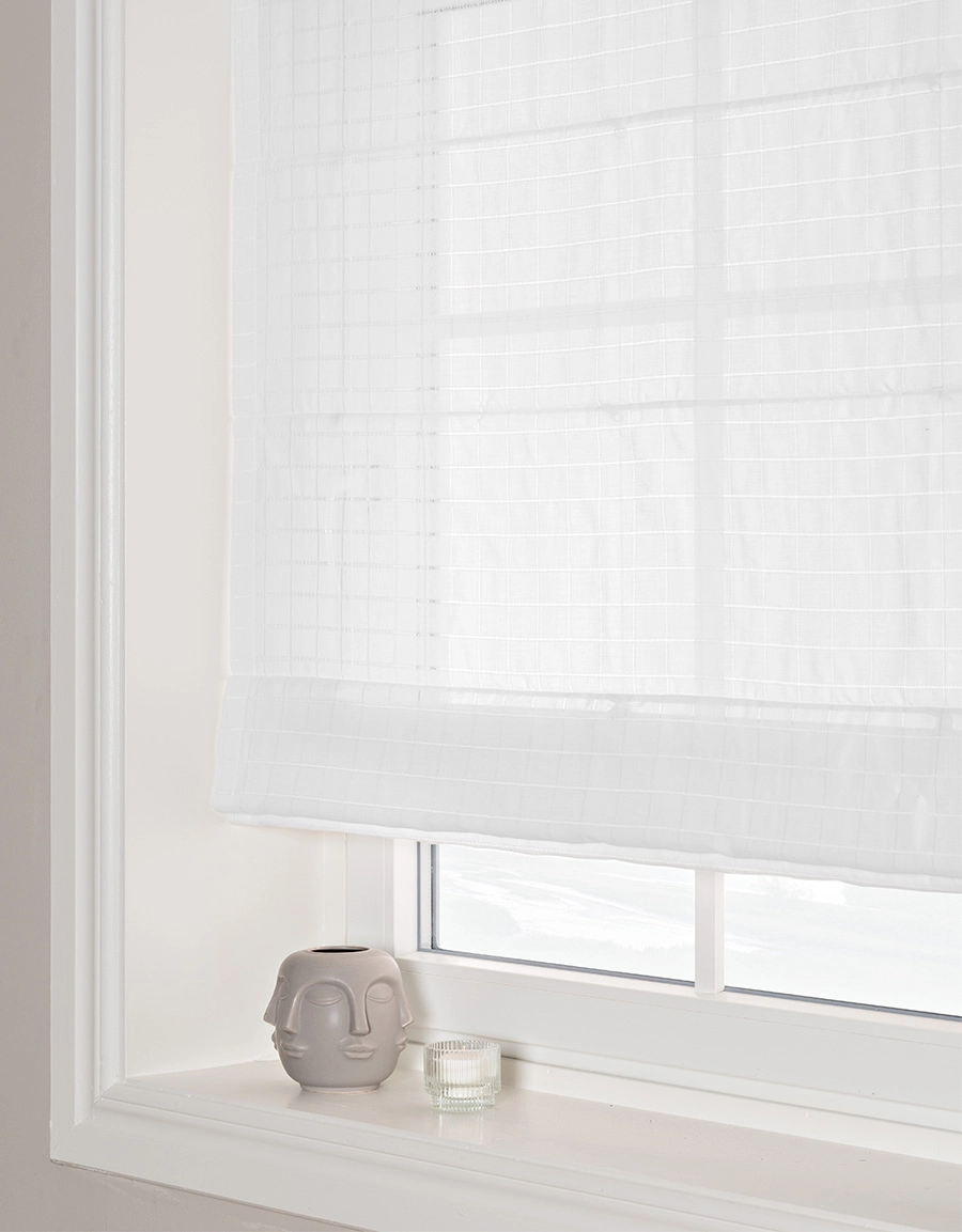 Hissgardin Minna med invävt mönster, vit med lina